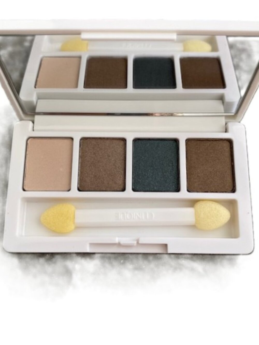 Clinique All About Eye Shadow Quad Night Cap Tarnish Gold Olive Martini Ivory